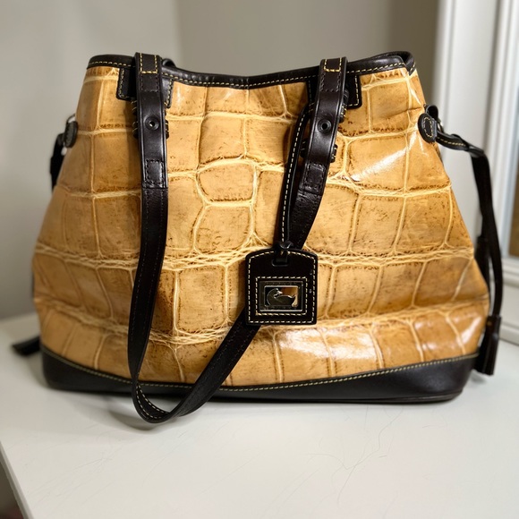 Dooney & Bourke Handbags - Dooney Bourke Tan Crocodile Embossed Leather Tote Shoulderbag